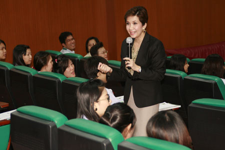 โครงการการพัฒนาบุคลิกภาพ นศภ. ชั้นปี 5