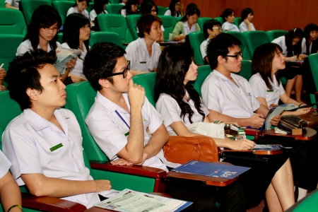แนะแนวการทำงานให้กับนักศึกษาชั้นปีที่ 5