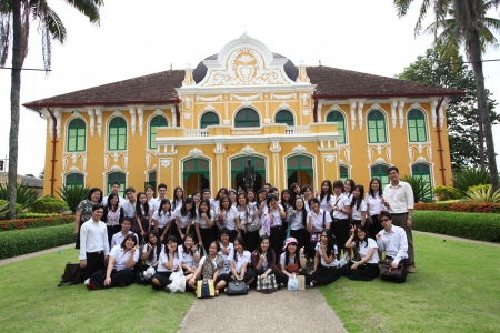 โครงการเตรียมความพร้อมเพื่อการเรียนและการฝึกปฏิบัติวิชาชีพเภสัชกรรม (Early Exposure) สำหรับนักศึกษาชั้นปีที่ 3 ประจำปีการศึกษา 2555