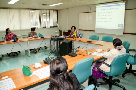 ต้อนรับ Prof.Yee Yee Tin