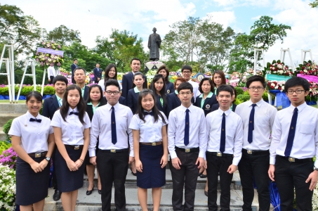คณะเภสัชศาสตร์ ร่วมพิธีวางพวงมาลาฯ เนื่องในวันมหิดล ประจำปี 2556