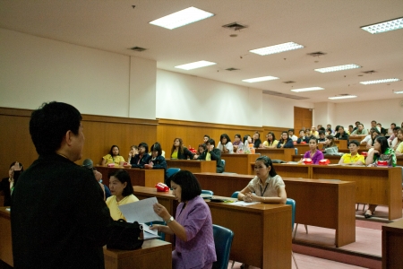 การบรรยายพิเศษ เรื่อง ศิลปะการรับโทรศัพท์ให้ประทับใจ