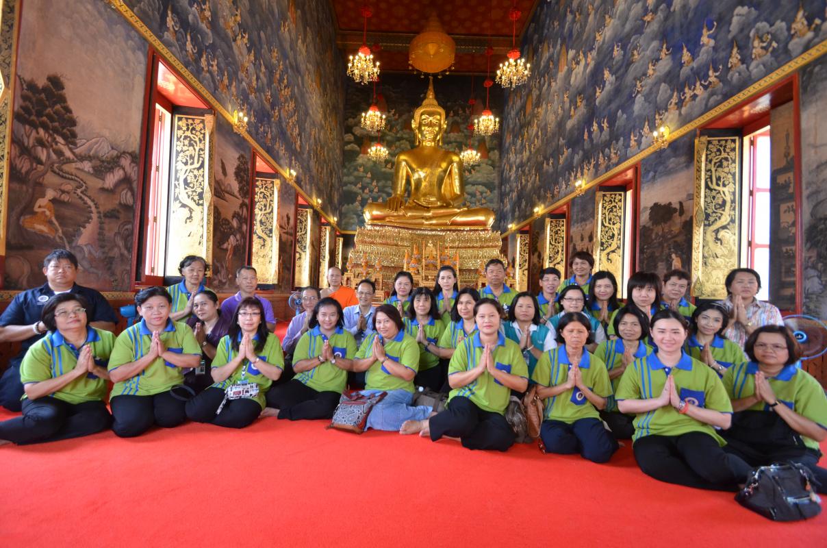 กิจกรรมทำบุญ และชมพิพิธภัณฑ์