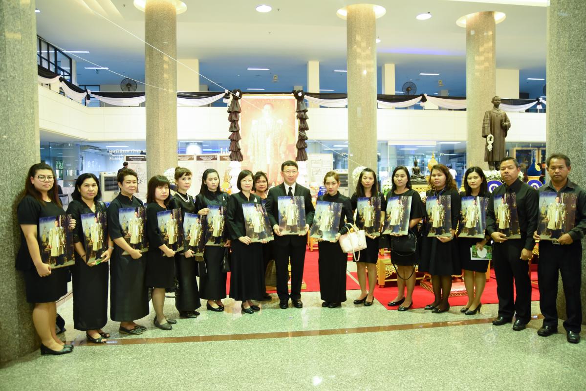 พิธีทำบุญตักบาตรถวายเป็นพระราชกุศล และพิธีบำเพ็ญกุศลสตมวาร (๑๐๐ วัน) ถวายแด่พระบาทสมเด็จพระปรมินทรมหาภูมิพลอดุลยเดช