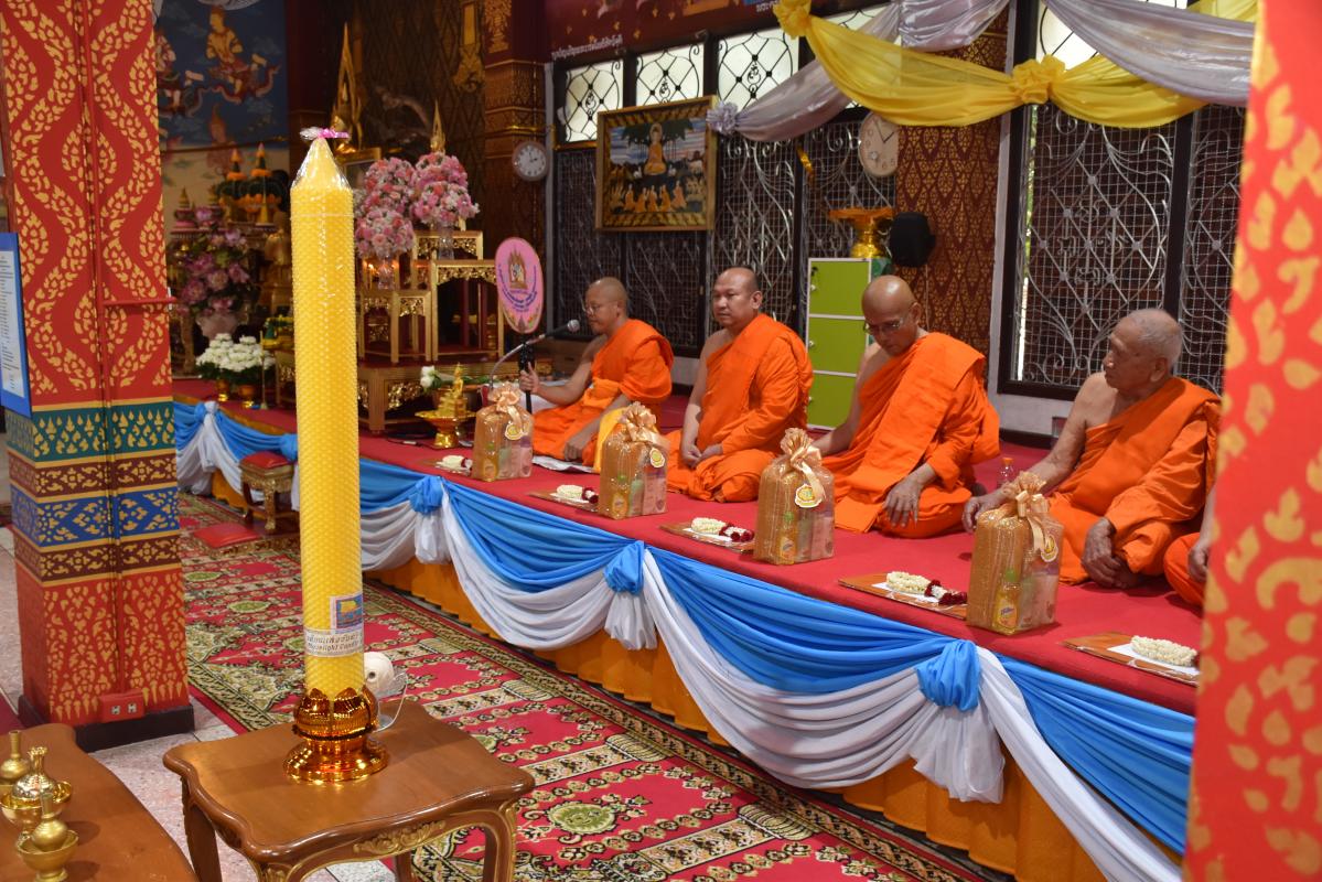 กิจกรรมถวายเทียนพรรษา ผ้าอาบน้ำฝนและทอดผ้าป่าสามัคคี เนื่องในวันอาสาฬหาบูชาและวันเข้าพรรษา ประจำปี 2561 ณ วัดสุคันธาราม เขตดุสิต กรุงเทพมหานครฯ