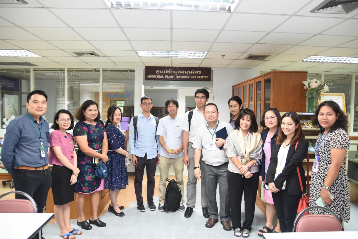 ตัวแทนบริษัทจากสิงคโปร์และญี่ปุ่น เข้าเยี่ยมชมคณะและคุยความร่วมมือด้านวิจัย