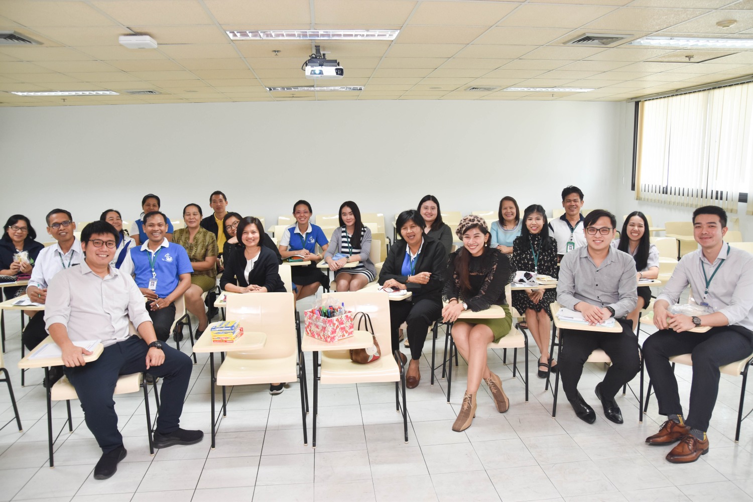 โครงการอบรมภาษาอังกฤษเบื้องต้น กลุ่มที่ 2และ3