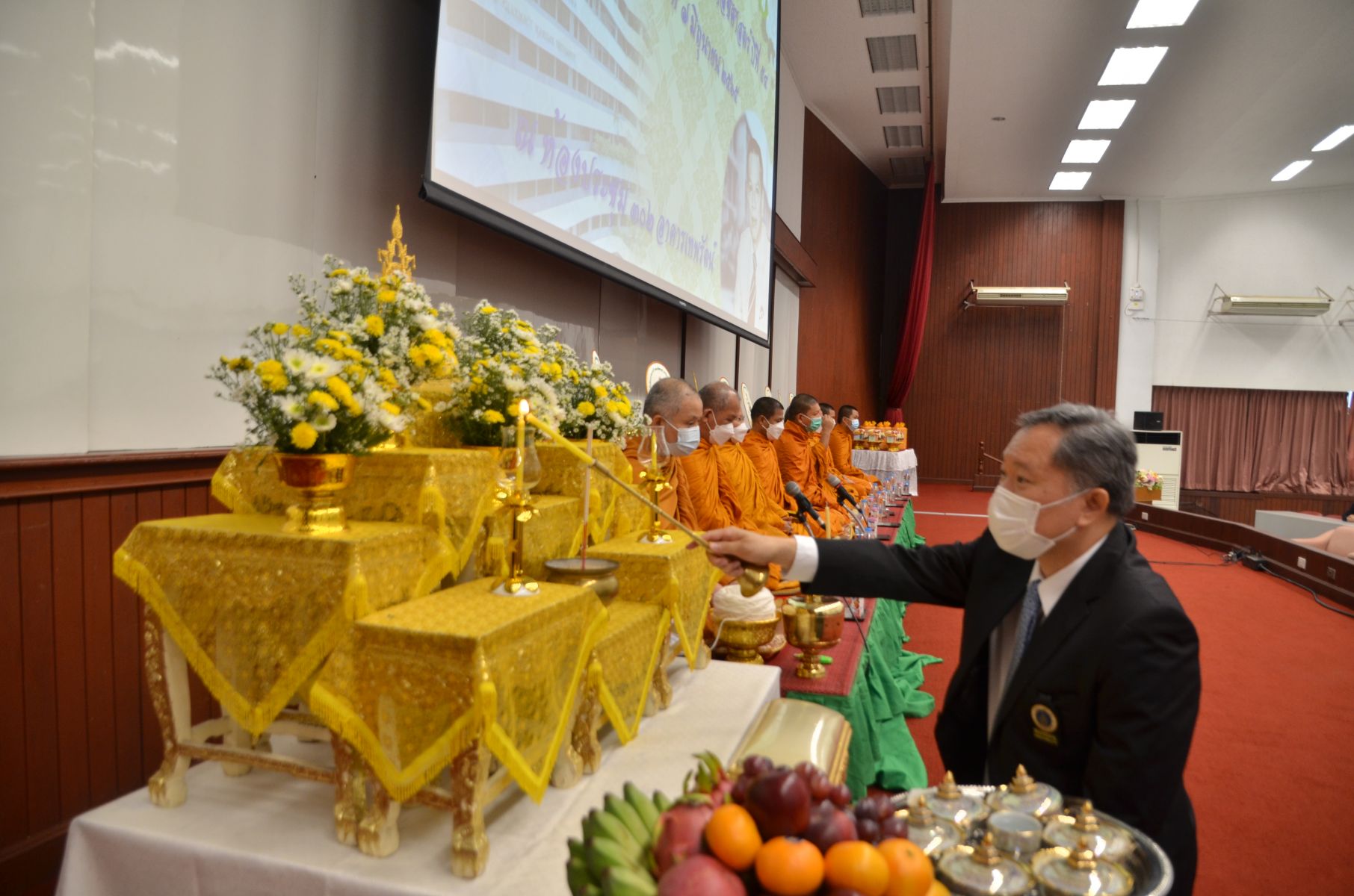 พิธีสงฆ์ วันสถาปนา
