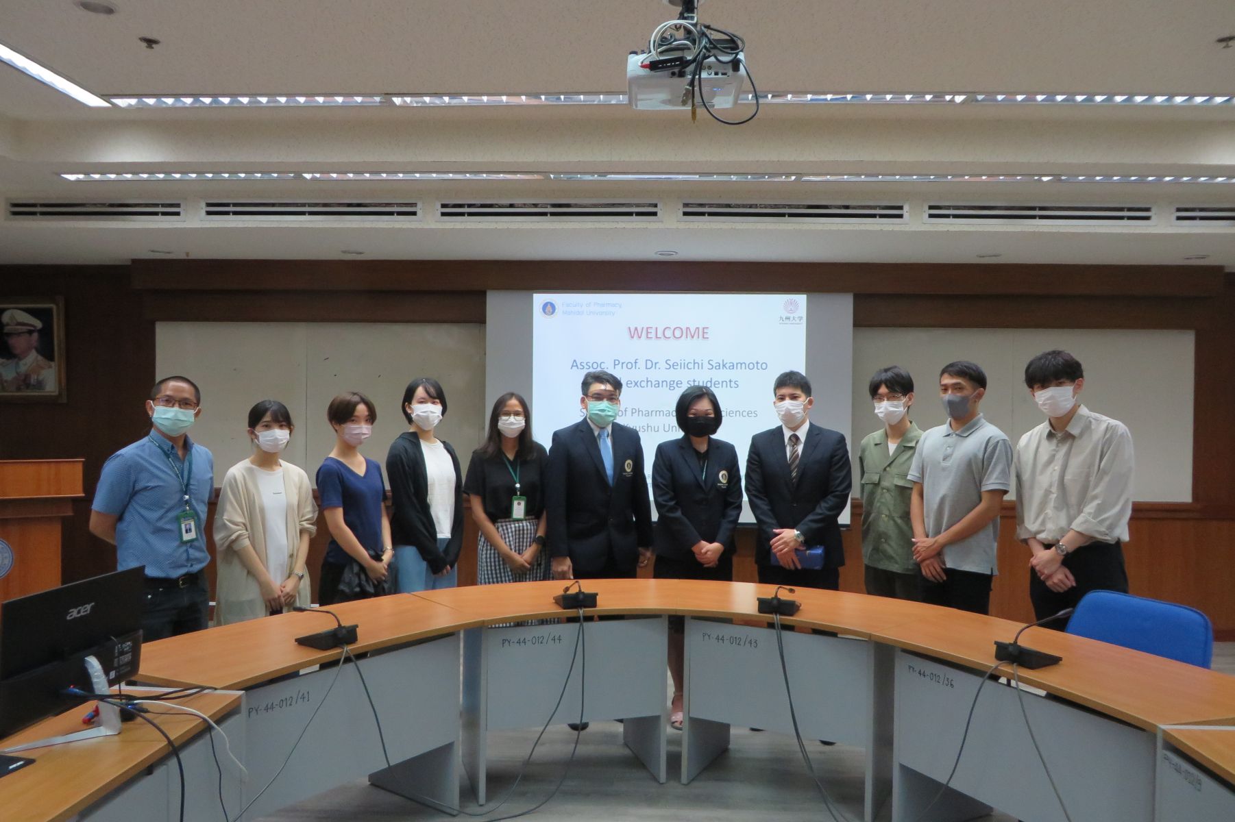 Exchange students from Kyushu University