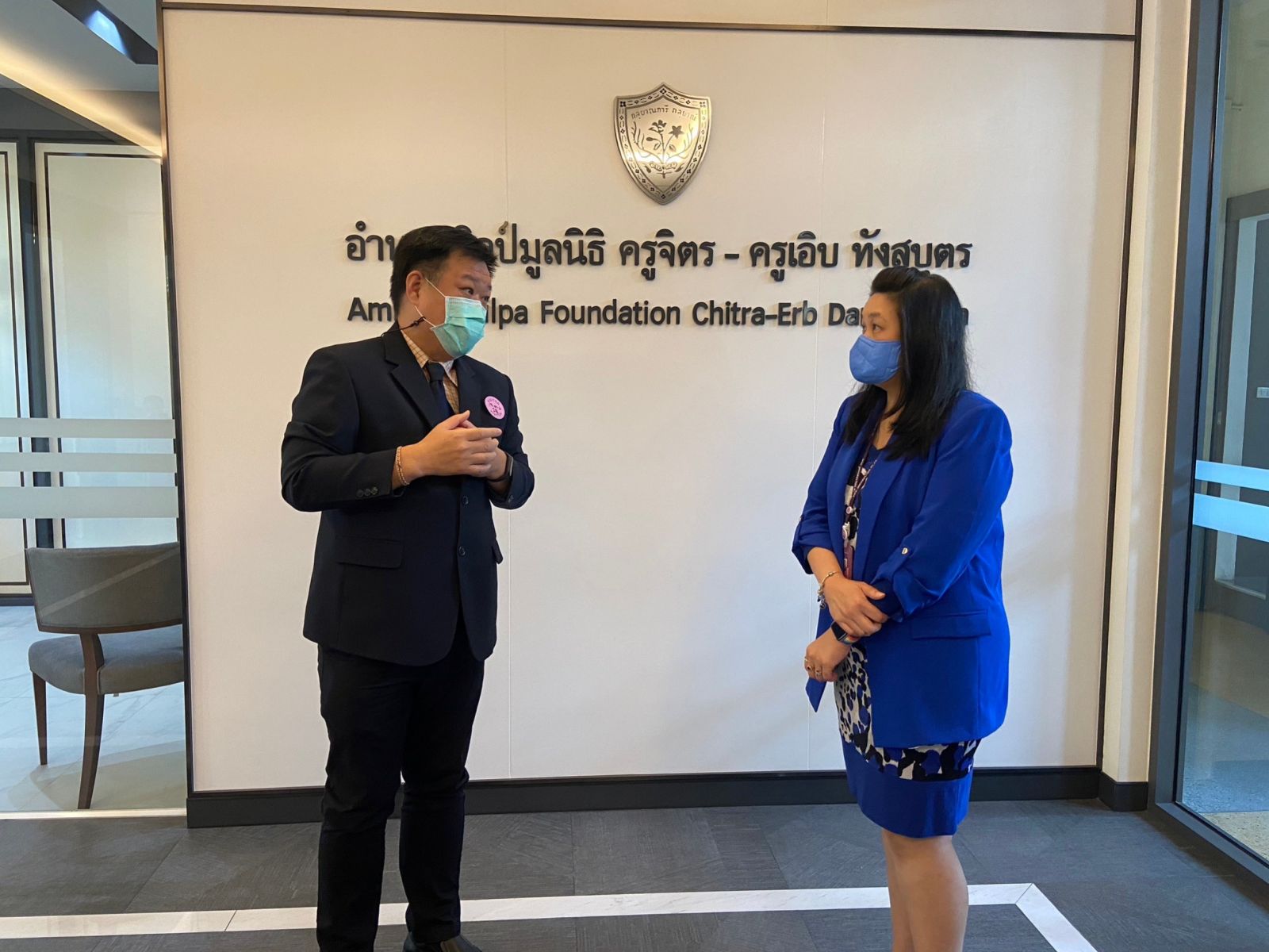 ผู้บริหารคณะเภสัชศาสตร์ ร่วมแสดงความปรารถนาดีเนื่องในโอกาสสวัสดีปีใหม่ 2566 แก่ผู้อำนวยการโรงเรียนอำนวยศิลป์