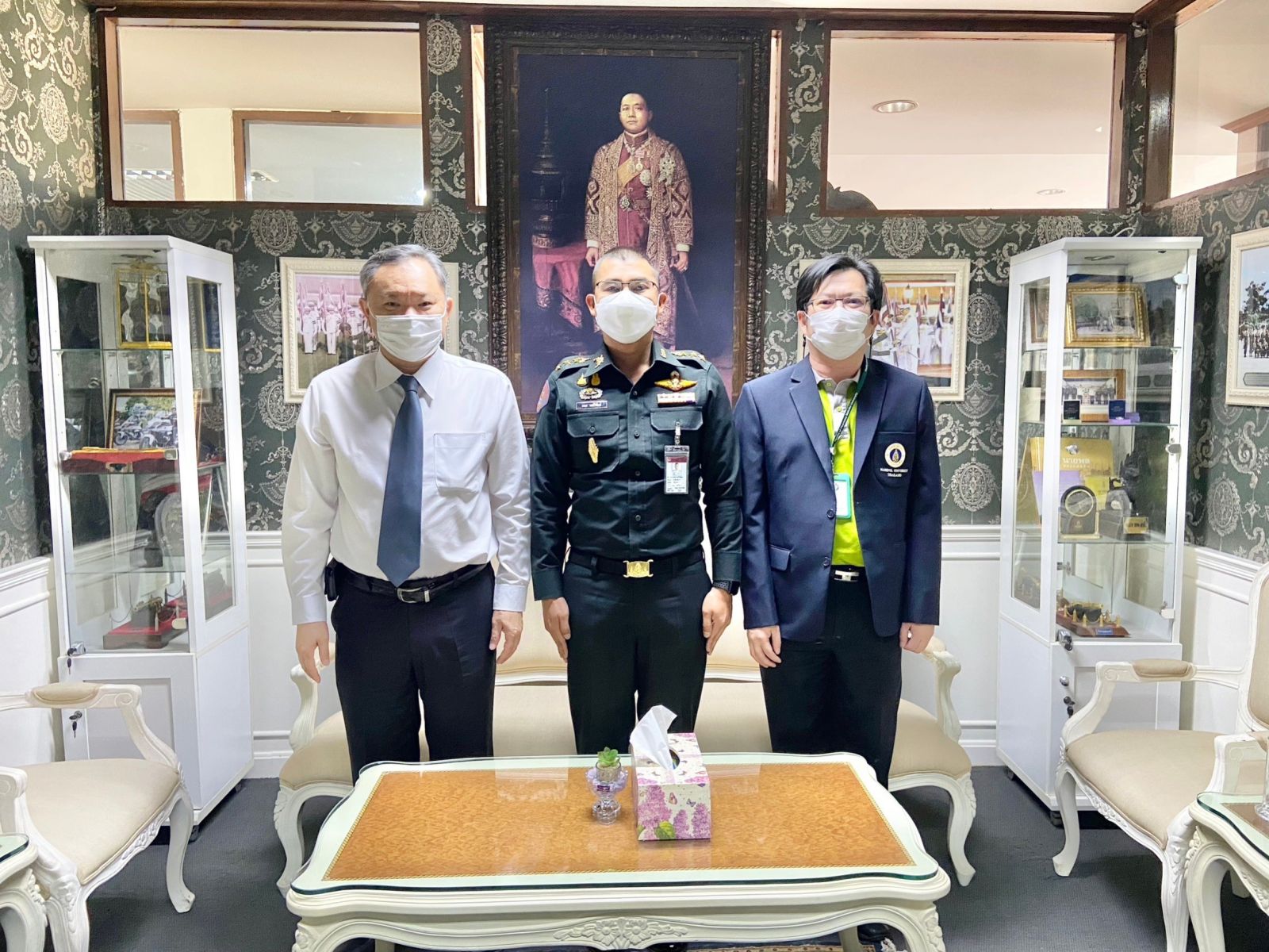 ผู้บริหารคณะเภสัชศาสตร์ ร่วมแสดงความปรารถนาดีเนื่องในโอกาสสวัสดีปีใหม่ 2566 ต่อผู้บังคับกองพันทหารสารวัตรที่ 11