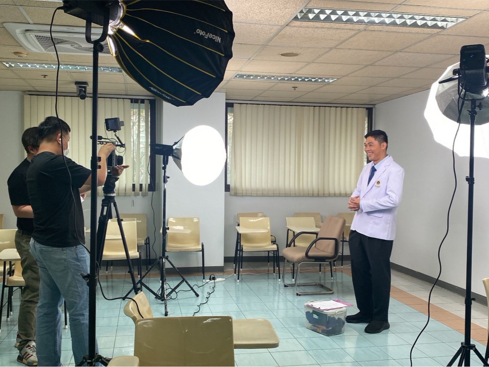 ถ่ายทำสัมภาษณ์ เรื่อง"ตะลึง! พบเชื้อโรคบนโทรศัพย์มือถือสกปรก"