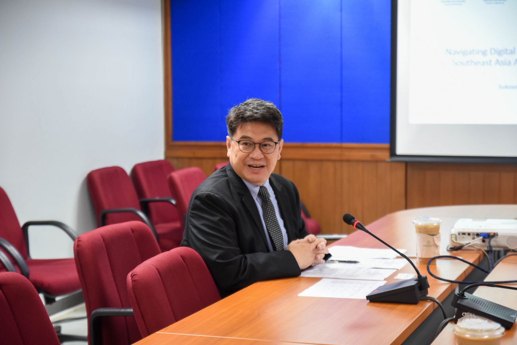 ประชุมต้อนรับ Professor Dr.​ Benson​ Kuo