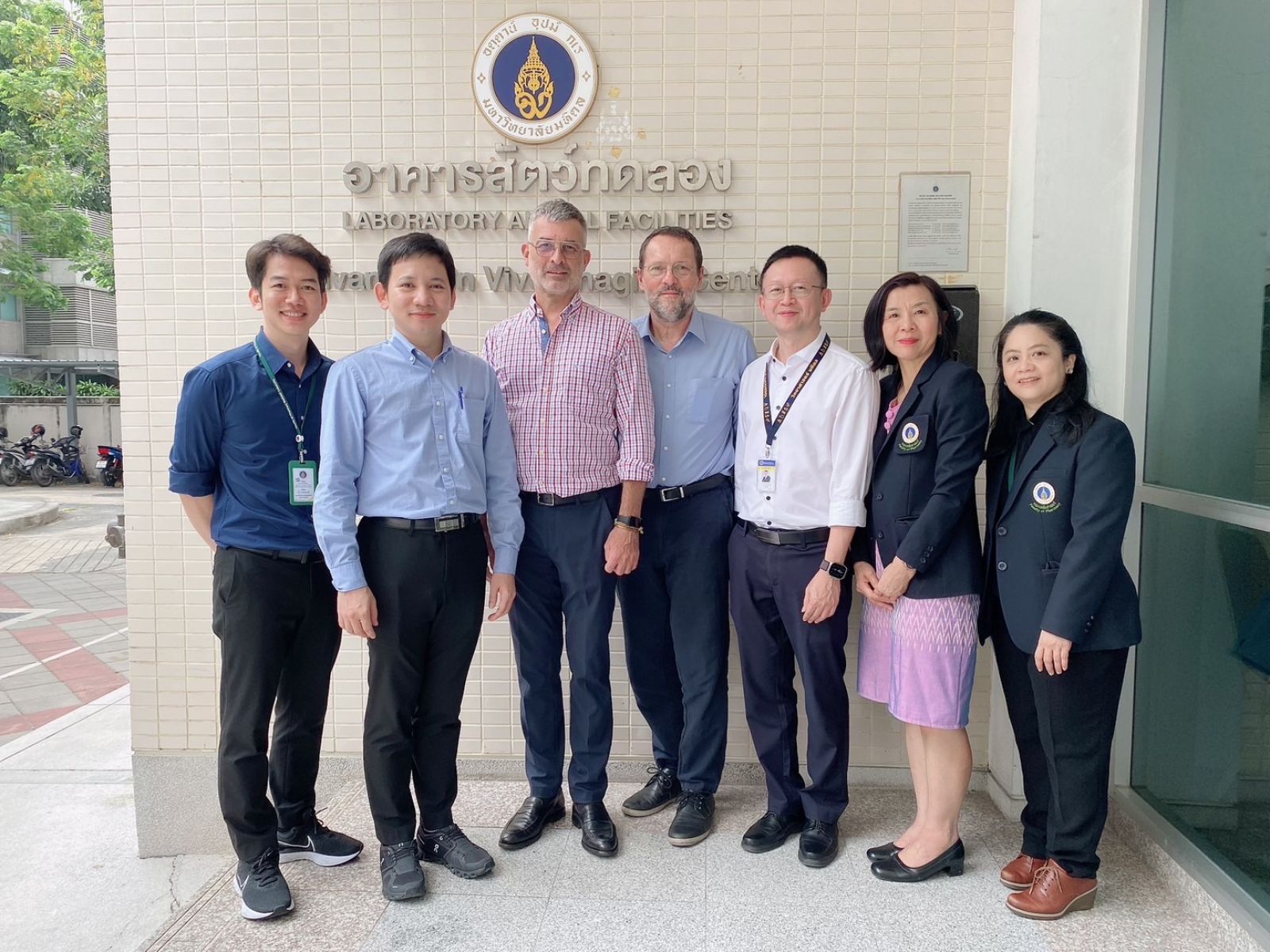เภสัชมหิดลต้อนรับ Dr. Laurent Fraisse, Research & Development Director จาก DNDi