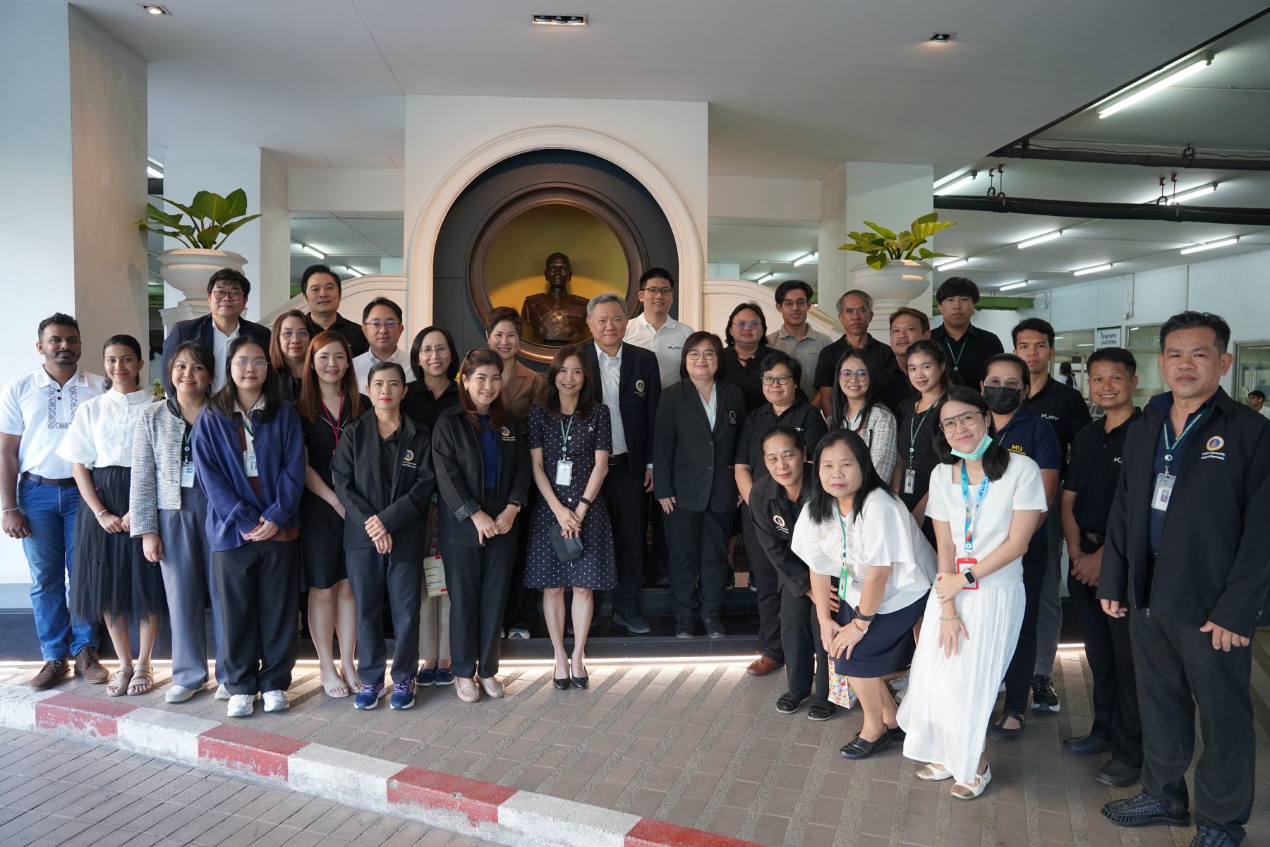กิจกรรมทำบุญตักบาตรวันขึ้นปีใหม่ ประจำปี 2569
