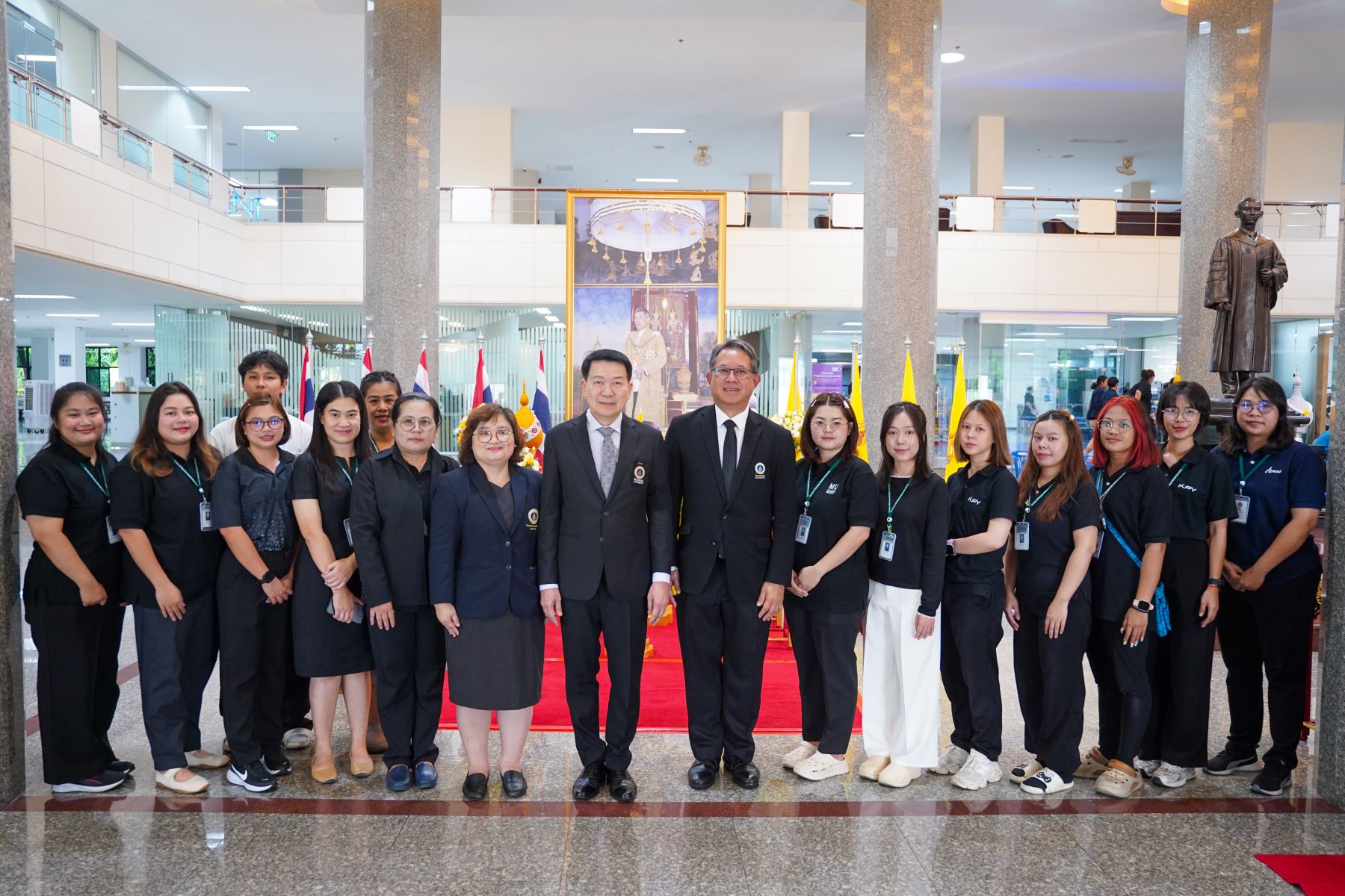 ทำบุญ ถวายพระพร วันพระราชสมภพ ฯ