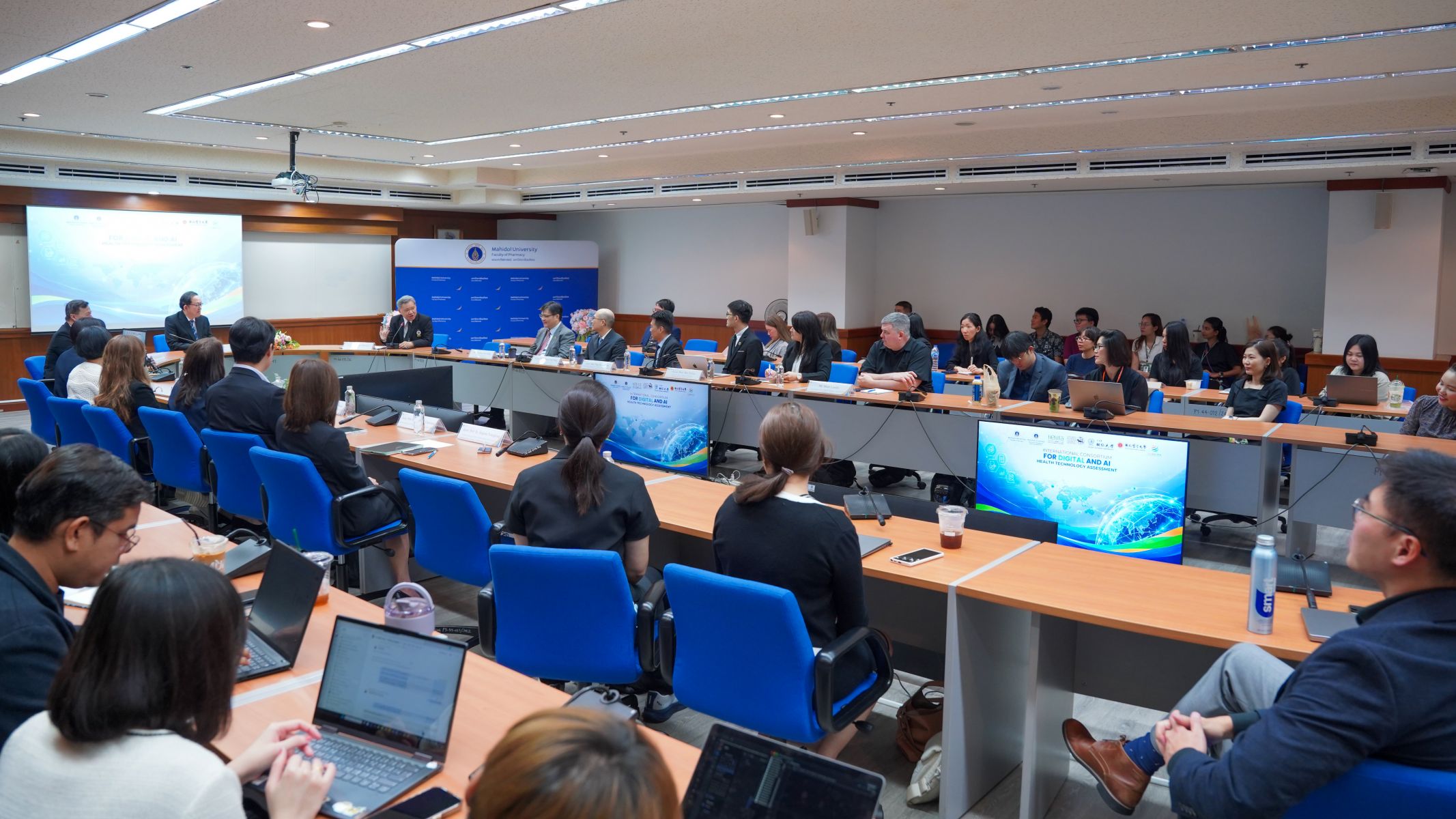 กิจกรรม Kick-off ศูนย์ Global HTA
