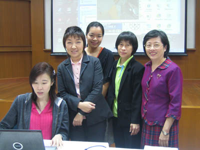 งานประชุมวิชาการเรื่อง Pharmacy Service of Parenteral Nutrition 

จัดโดย คณะเภสัชศาสตร์ ร่วมกับ สมาคมเภสัชกรรมโรงพยาบาล (ประเทศไทย) ณ ห้องประชุมคณะเภสัชศาสตร์ มหาวิทยาลัยมหิดล เมื่อวันที่ 28 - 29 มกราคม พ.ศ. 2552

เพื่อสนับสนุนให้เภสัชกรโรงพยาบาลดำเนินงานบริการการให้สารละลายอาหารทางหลอดเลือดดำ ได้อย่างมีประสิทธิภาพ    
