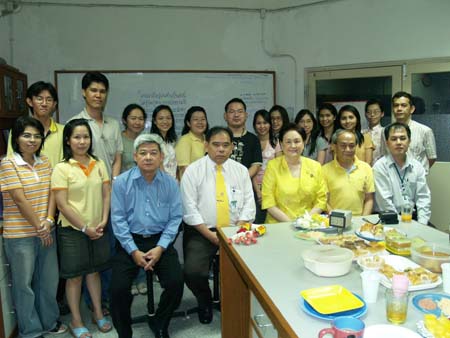 งานเลี้ยงส่ง อ.มนต์ชุลี ระหว่าง อาจารย์และนักศึกษาบัณฑิต