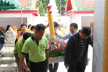 แห่เทียนพรรษา 2554  ณ วัดจอมสุดาราม