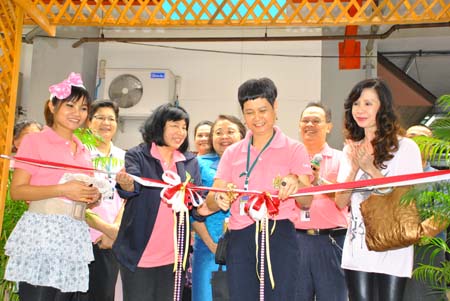 พิธีเปิดสถานที่ออกกำลังกายบริเวณใต้อาคารวิจัย