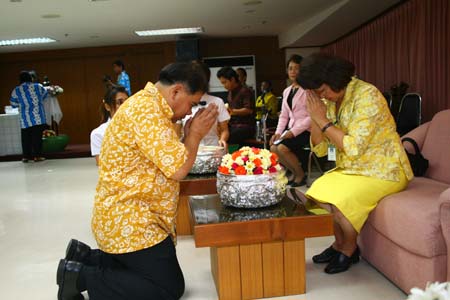 สืบสานประเพณีสงกรานต์ ประจำปี 2551