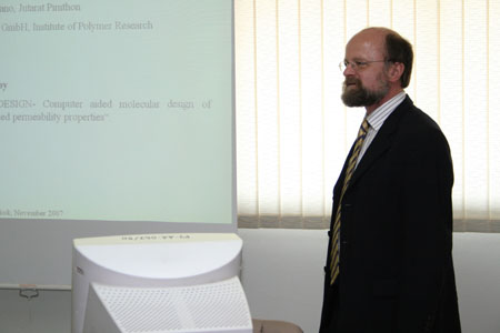 Professor Dieter Hofmann Head of Polymer Physics Department GKSS Research Center,Institute of Chemistry Teltow,Germany ให้เกียรติมาบรรยายพิเศษในเรื่อง MOLECULAR SIMULATION BIOMATERIAL FOR MEDICAL APPLICATION เมื่อวันที่ 6 พฤศจิกายน 2550 ณ ห้องบรรยาย 404