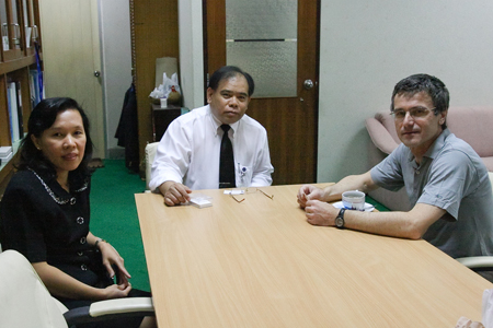 Professor Wolfgang Buchberger, Institute of Analytical Chemistry,Johannes Kepler University of Linz University,Austria เข้าพบคณบดี ในโอกาศที่ได้มาบรรยาย เรื่อง \"Current trend and challenges in organic trace analysis\" 