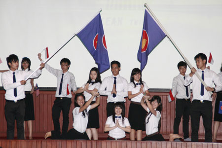 กิจกรรม Asean Twightlight 2555