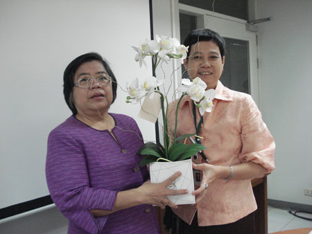 ภาควิชาเภสัชเคมี ร่วมแสดงความยินดีกับ ศาสตราจารย์ ดร.โอภา วัชระคุปต์