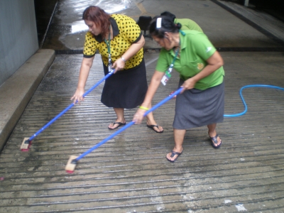 งานกองกลาง - โครงการร่วมแรงร่วมใจให้คณะฯ สะอาด