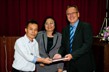 การใช้ HPTLC เพื่อการควบคุมคุณภาพผลิตภัณฑ์สมุนไพรในทัศนะระดับชาติและระดับสากล