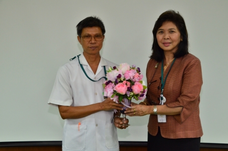 คณะเภสัชศาสตร์ ขอแสดงความยินดีกับ นายมานะ ทาบโลหะ ในโอกาสได้รับรางวัล “พนักงานเลี้ยงสัตว์ทดลองดีเด่น 