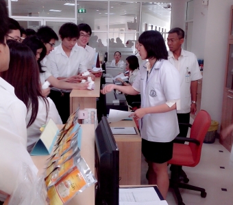 นศภ.ปี 3 ศึกษาดูงาน ณ หน่วยผลิตยาและผลิตภัณฑ์จากสมุนไพร