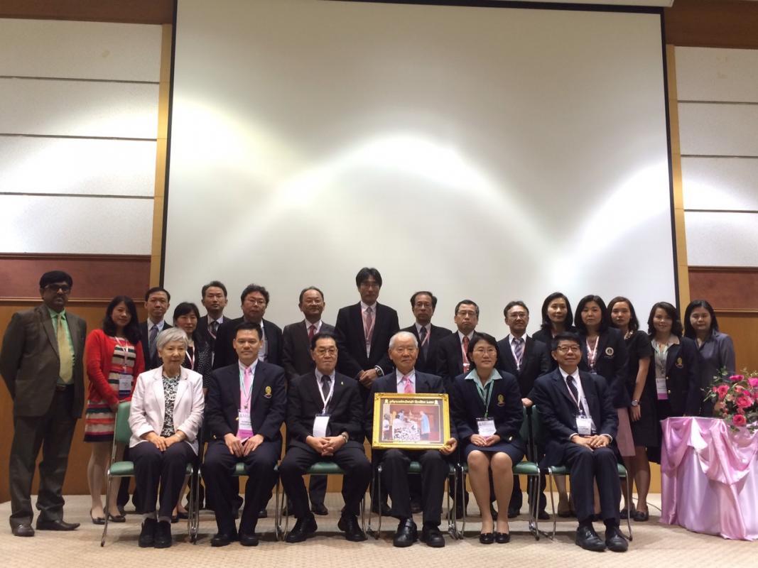 ผู้ช่วยคณบดีฝ่ายวิจัยได้รับรางวัลผลงานวิจัยตีพิมพ์ดีเด่น 