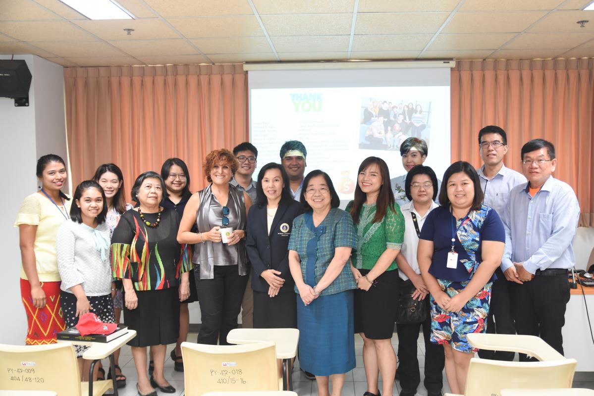 การบรรยายโดย Professor Dr. Cristina De Meo