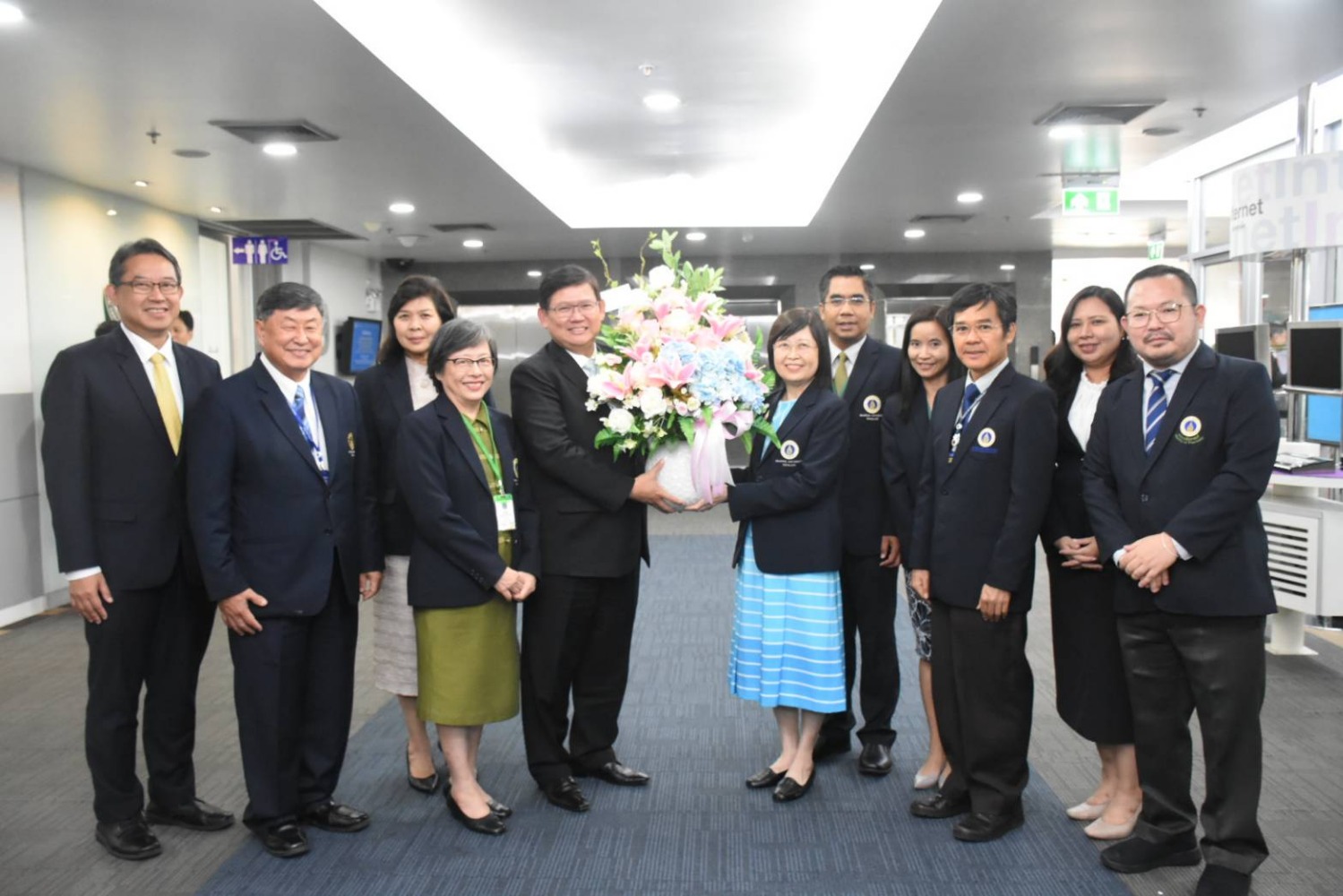 แสดงความยินดีแด่ ดร.สุวิทย์ เมษินทรีย์