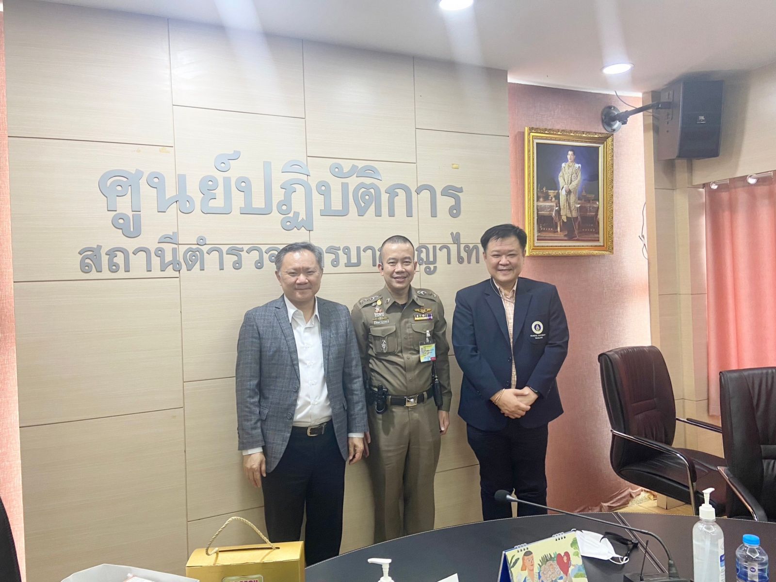 เภสัชมหิดลร่วมแสดงความปรารถนาดีเนื่องในโอกาสสวัสดีปีใหม่ 2566 ต่อผกก.สน.พญาไท
