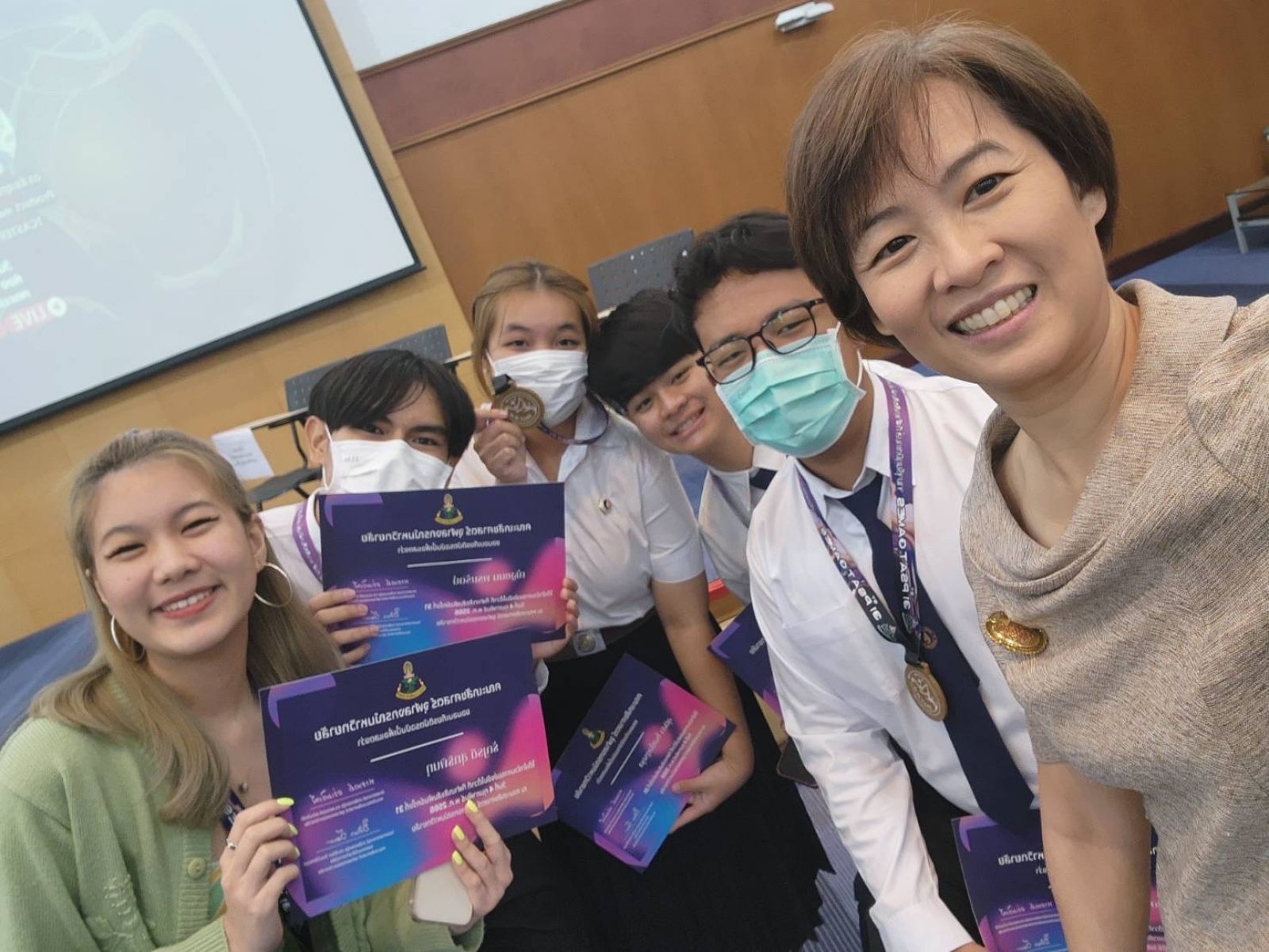 การแข่งขันโต้วาทีในงานกีฬาเภสัชสัมพันธ์แห่งประเทศไทย ครั้งที่ 31 