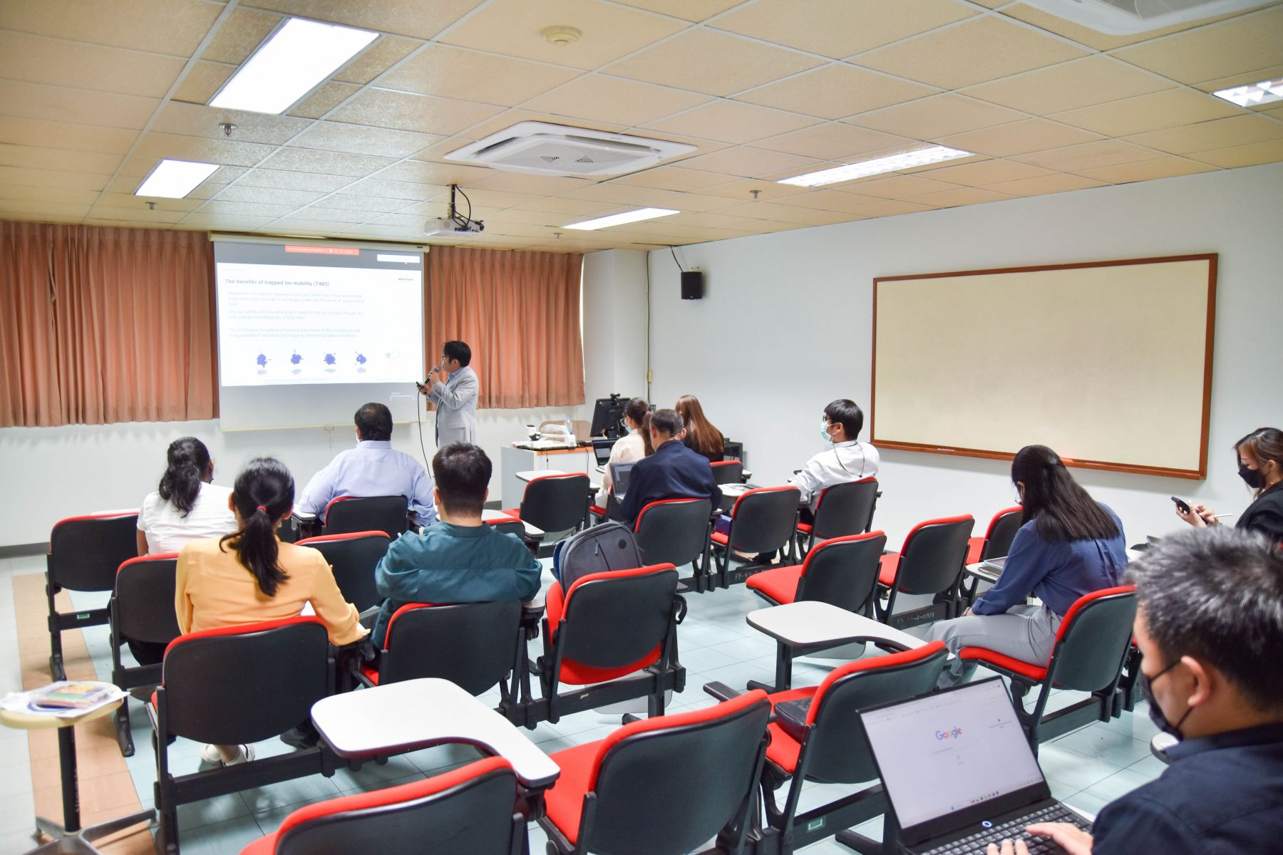 บรรยาย บริษัท World Tech Enterprise