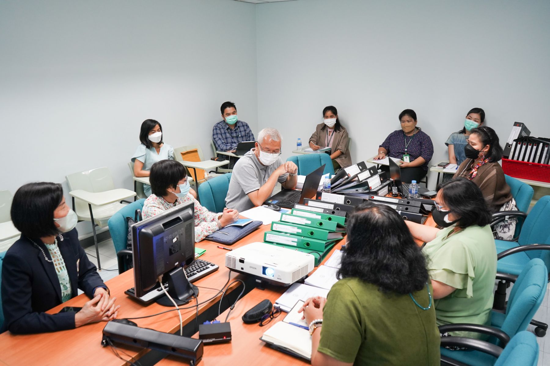 คณะกรรมการศูนย์วิเคราะห์คุณภาพผลิตภัณฑ์ (ฝ่ายสมุนไพร)