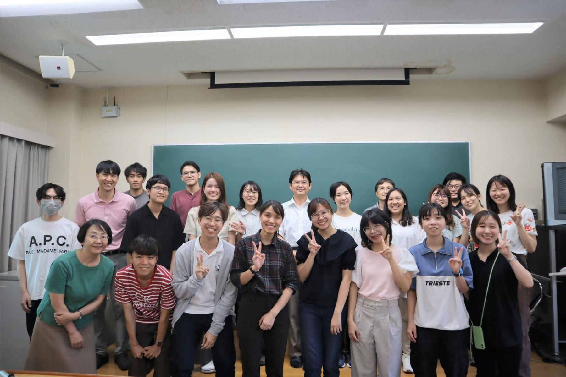 ฝึกปฏิบัติงานวิชาชีพในต่างประเทศ ณ School of Pharmaceutical Sciences, Kyushu University ประเทศญี่ปุ่น