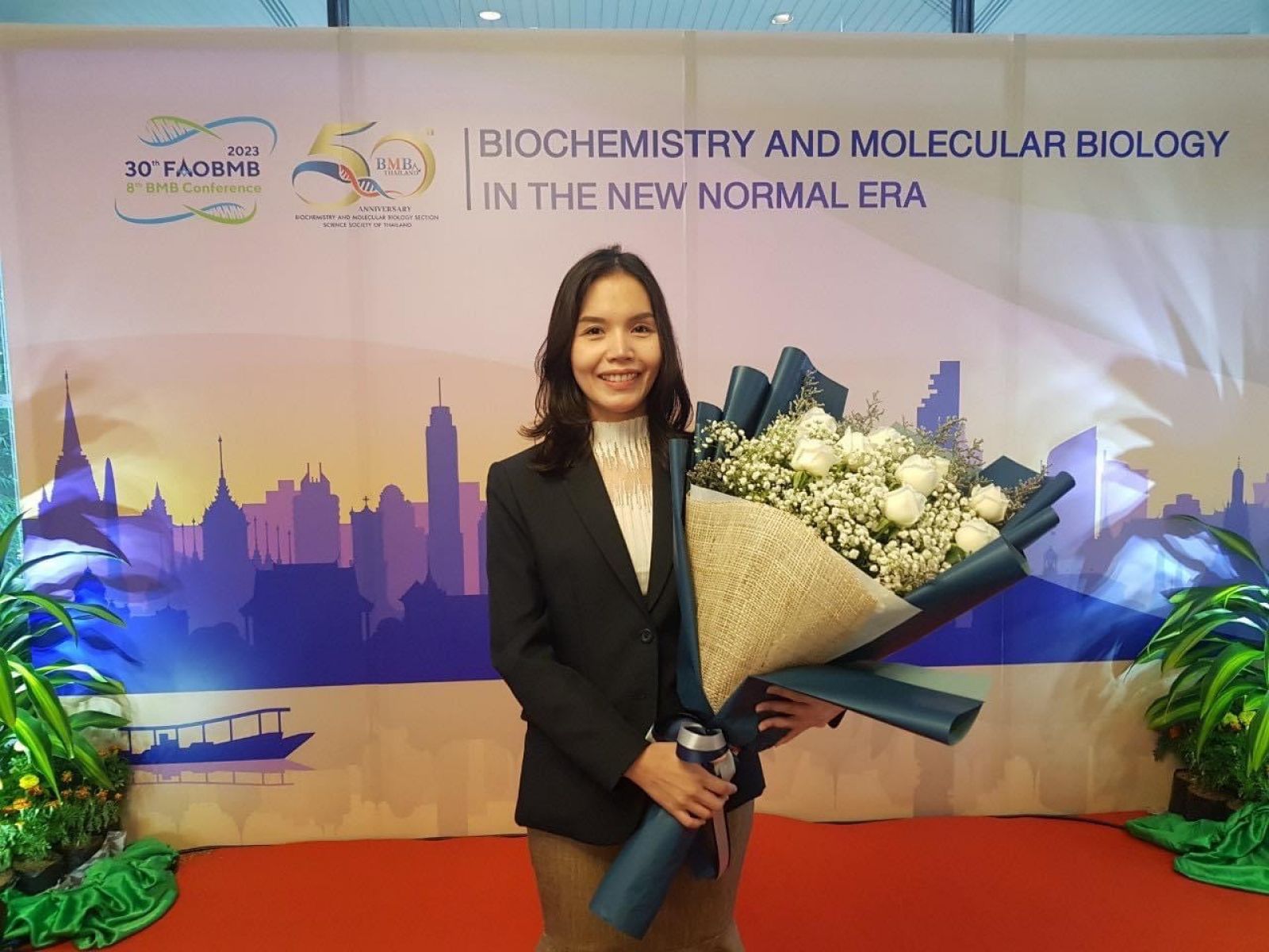 อาจารย์เภสัมหิดลเข้ารับรางวัล นักชีวเคมีและชีววิทยาโมเลกุลดาวรุ่ง (Young BMB 2022 Awards)