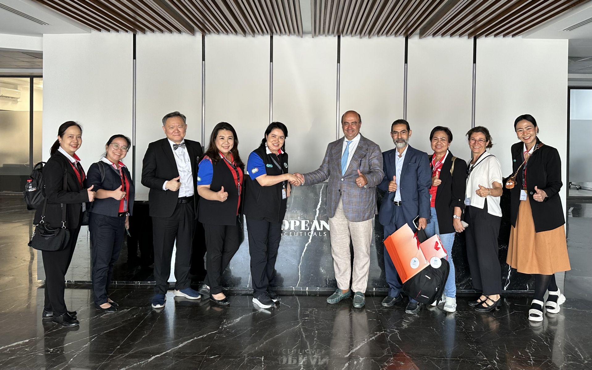 ผู้บริหารระดับสูงขององค์การเภสัชกรรม เดินทางไปเยือนบริษัท Pharco Pharmaceuticals ประเทศอียิปต์
