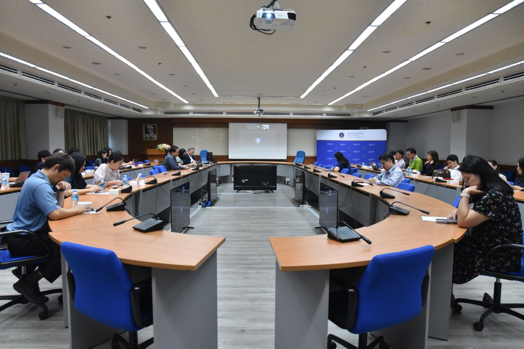 ประชุมโครงการพัฒนาอาจารย์ด้านการจัดการเรียนการสอน เรื่องคุณภาพการจัดการเรียนการสอนตามเกณฑ์มาตรฐานคุณภาพอาจารย์ PSF