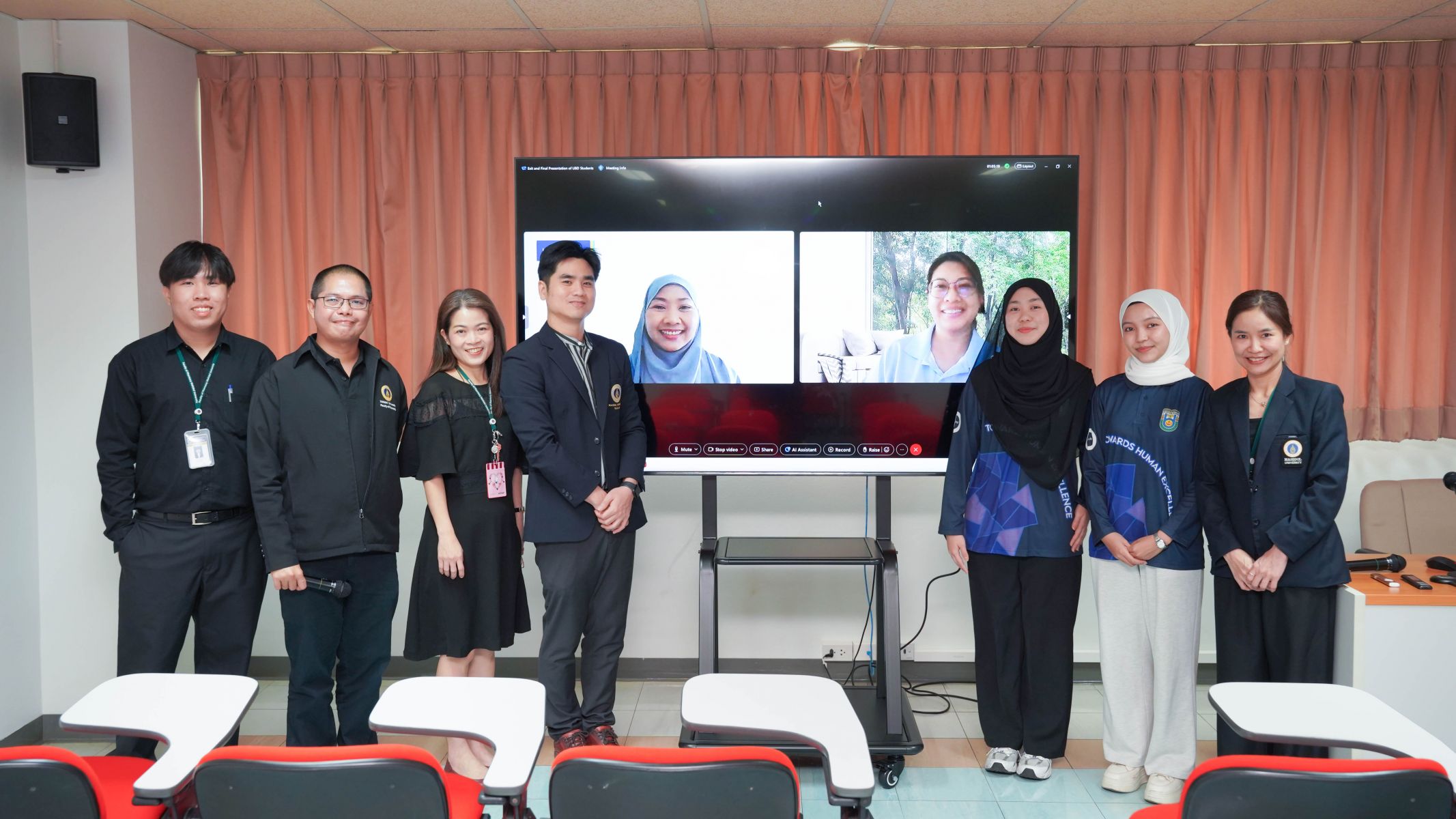 Hybrid Final Presentation ของ นศ.แลกเปลี่ยน UBD