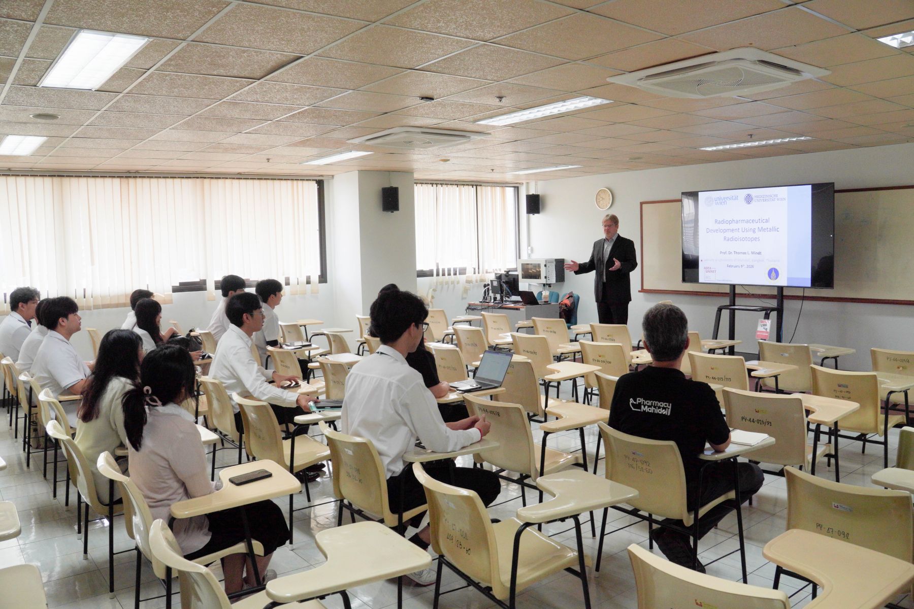 บรรยายพิเศษโดย Prof. Dr. Thomas L. Mindt จาก University of Vienna