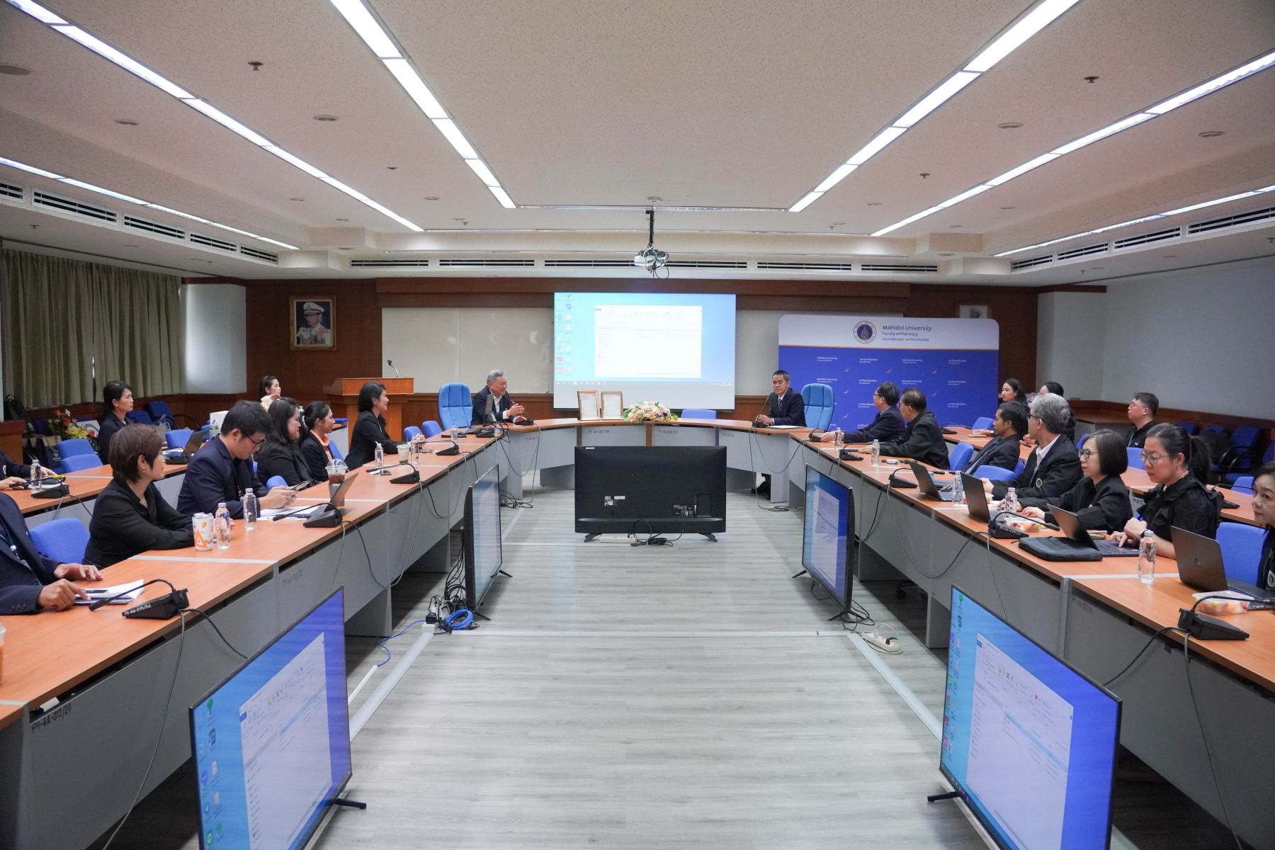 สถานที่ผลิตยารับมอบใบรับรองมาตรฐาน ISO 22716 และ ASEAN GMP