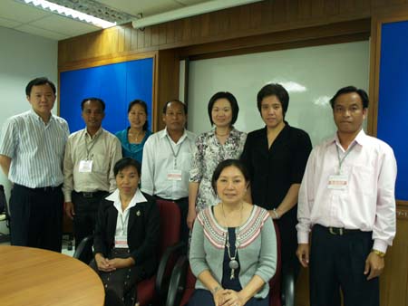 บุคลากรทางการแพทย์จากสาธารณรัฐประชาธิปไตยประชาชนลาว ประจำปี 2553