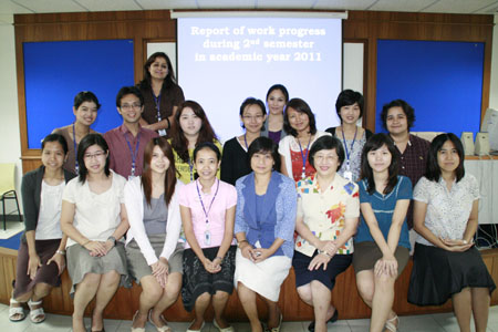 สาขาเภสัชกรรมคลินิกจัดเวทีนำเสนอความก้าวหน้าของวิทยานิพนธ์ของนักศึกษา ป.โท